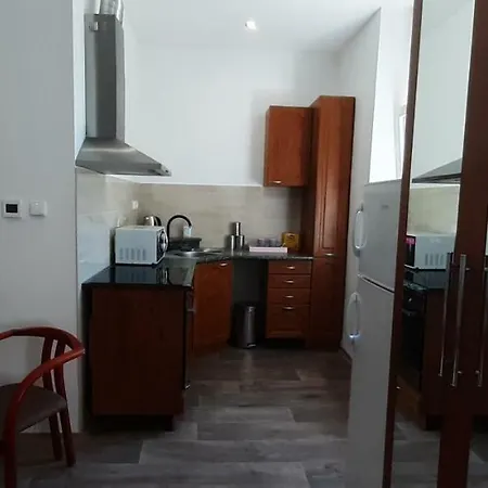 Singles Apartment